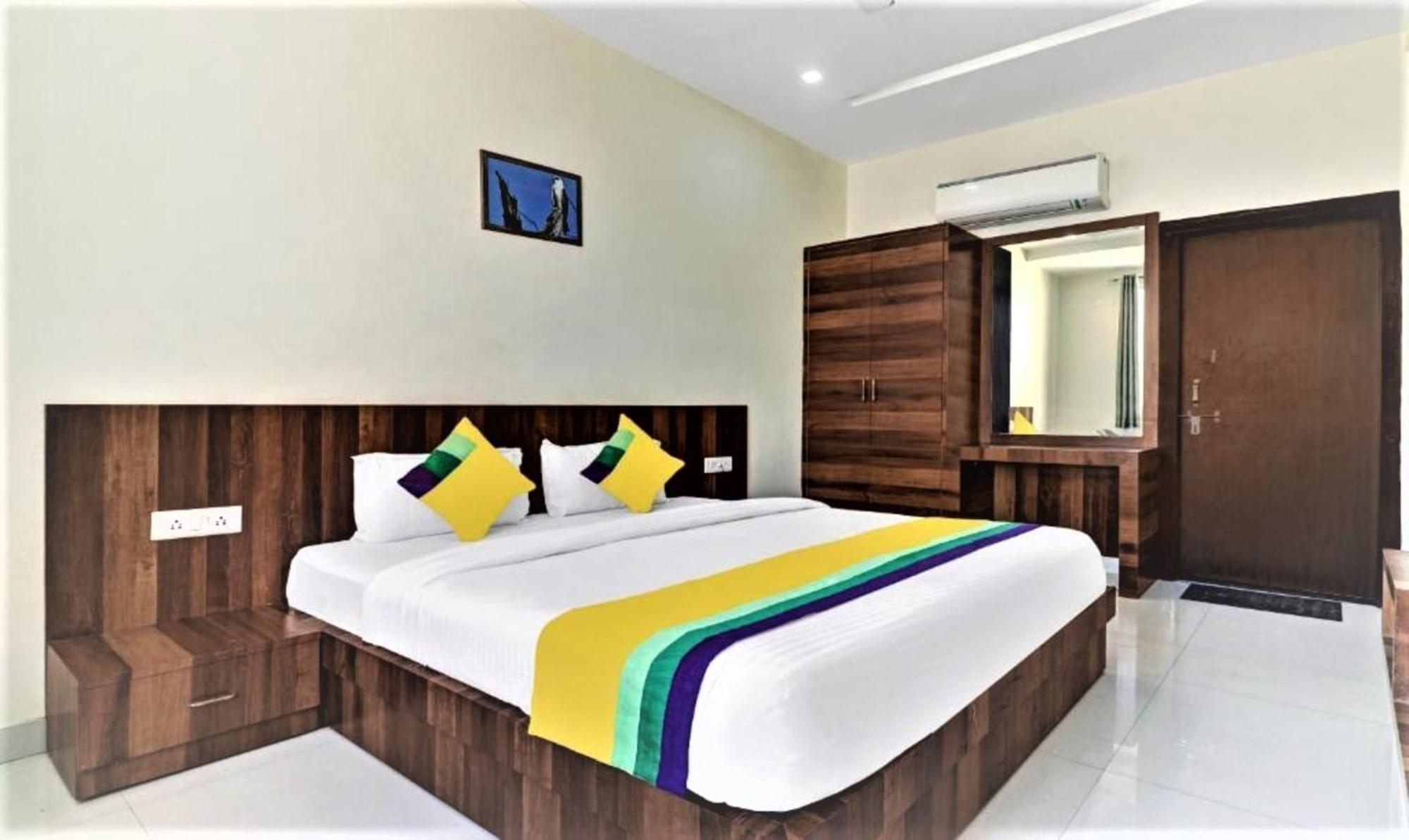 Hotel Ravi Residency Bharatpur Extérieur photo